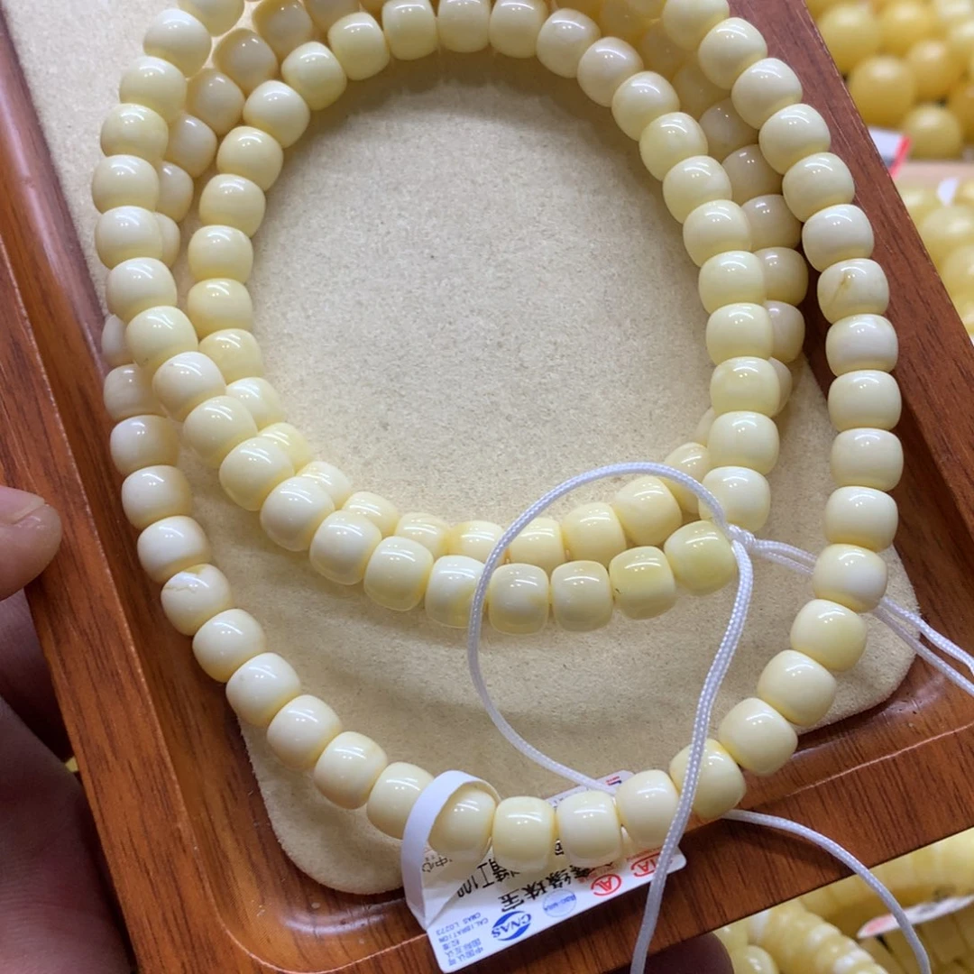 未镶嵌蜜蜡手链S****t蜜蜡