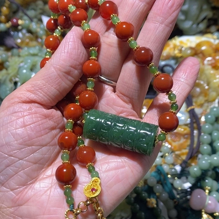 和田玉（碧玉）颈饰未镶嵌