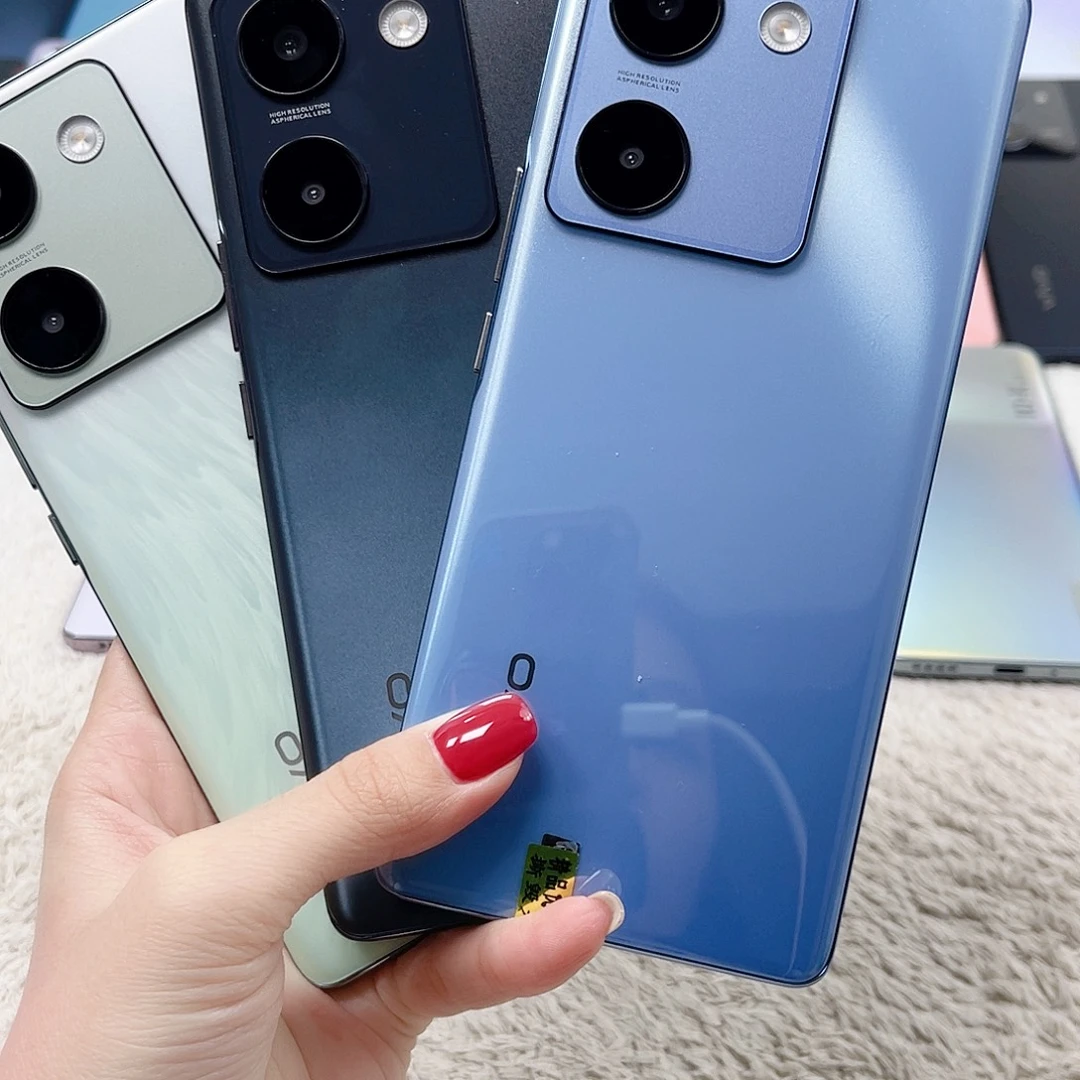 8新vivo y100 黑色 蓝色 绿色 12+256 5000毫安电池