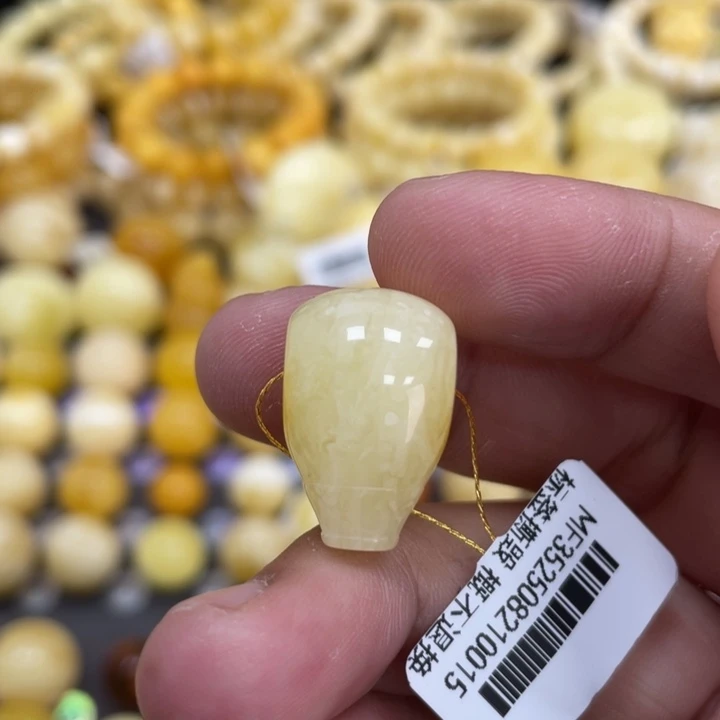 裸石蜜蜡未镶嵌13mm瑕疵虎皮福利款