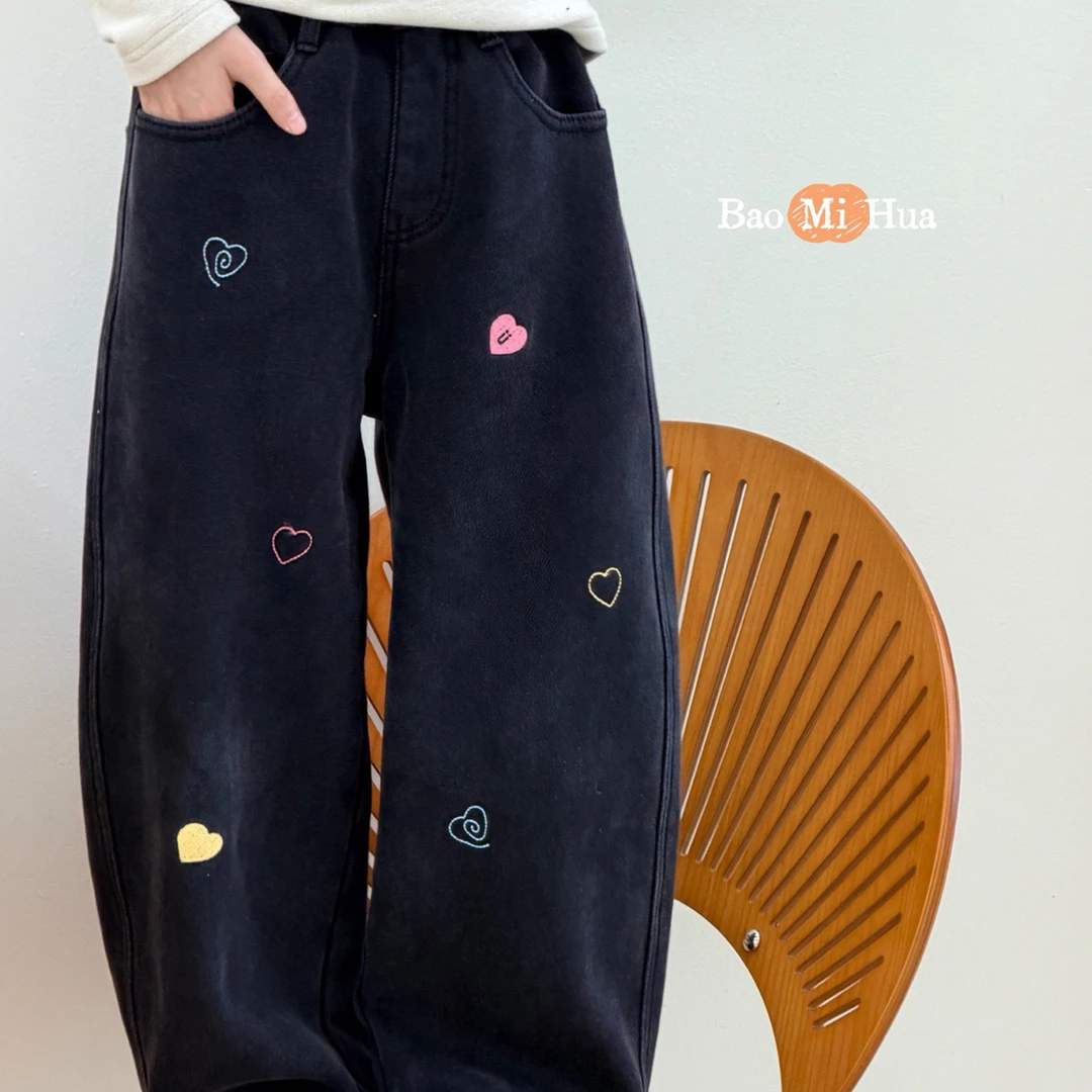 郭郭童品：爆➕刺绣爱心加绒牛仔裤（8062）