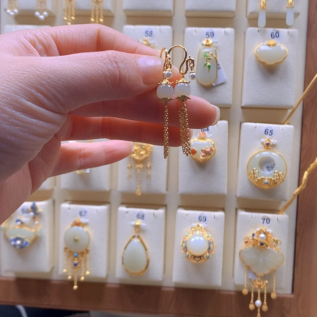 和田玉银S925镶嵌颈饰