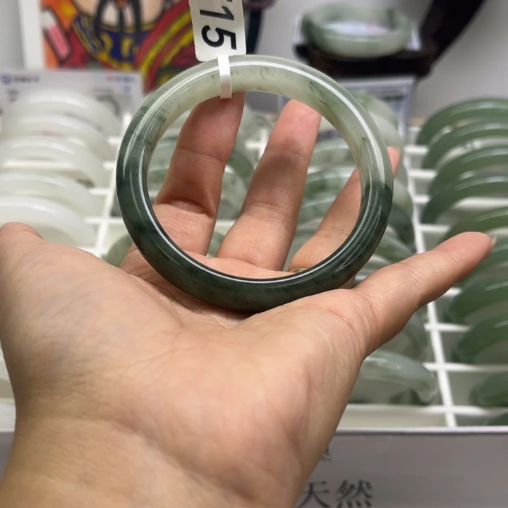 石英质玉未镶嵌手镯515
