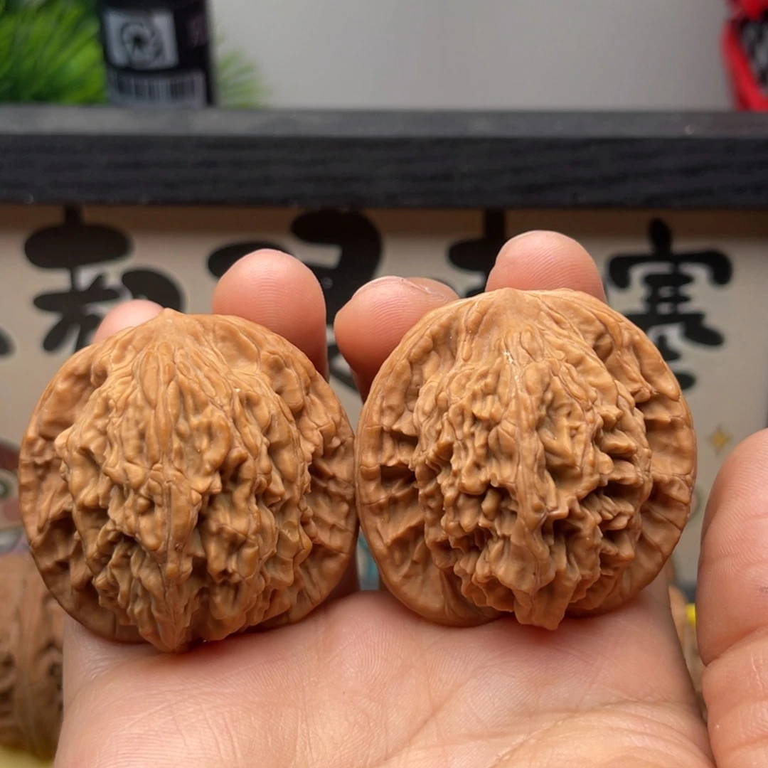 文玩核桃吊坠43麦穗虎头