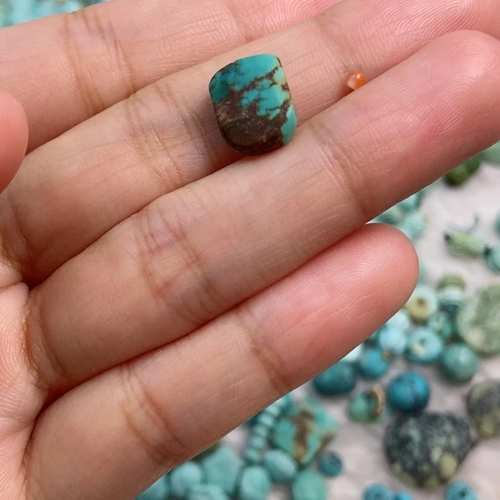 南红玛瑙未镶嵌珠宝奇石