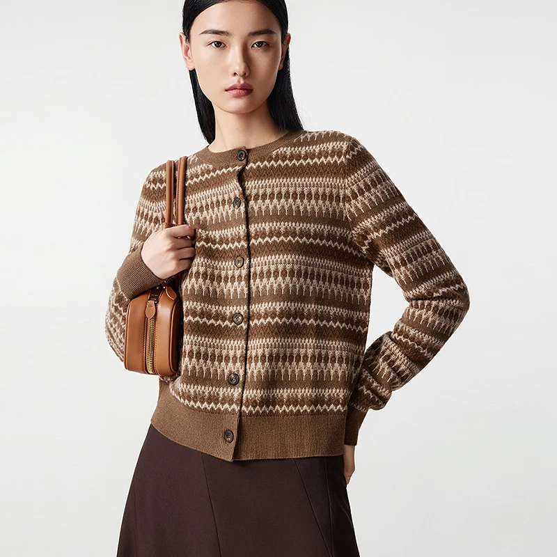 [叶可可专属]【纯羊毛】LANCY/朗姿2025冬新复古费尔岛针织开衫女