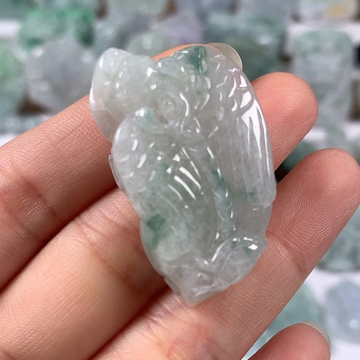 翡翠未镶嵌颈饰貔貅福利