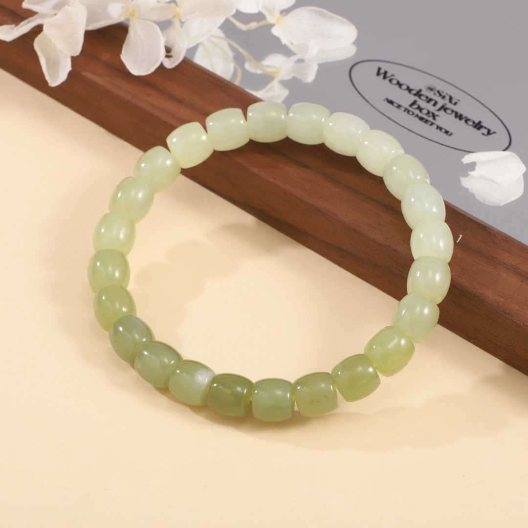 V05晴水和田玉渐变直切手串