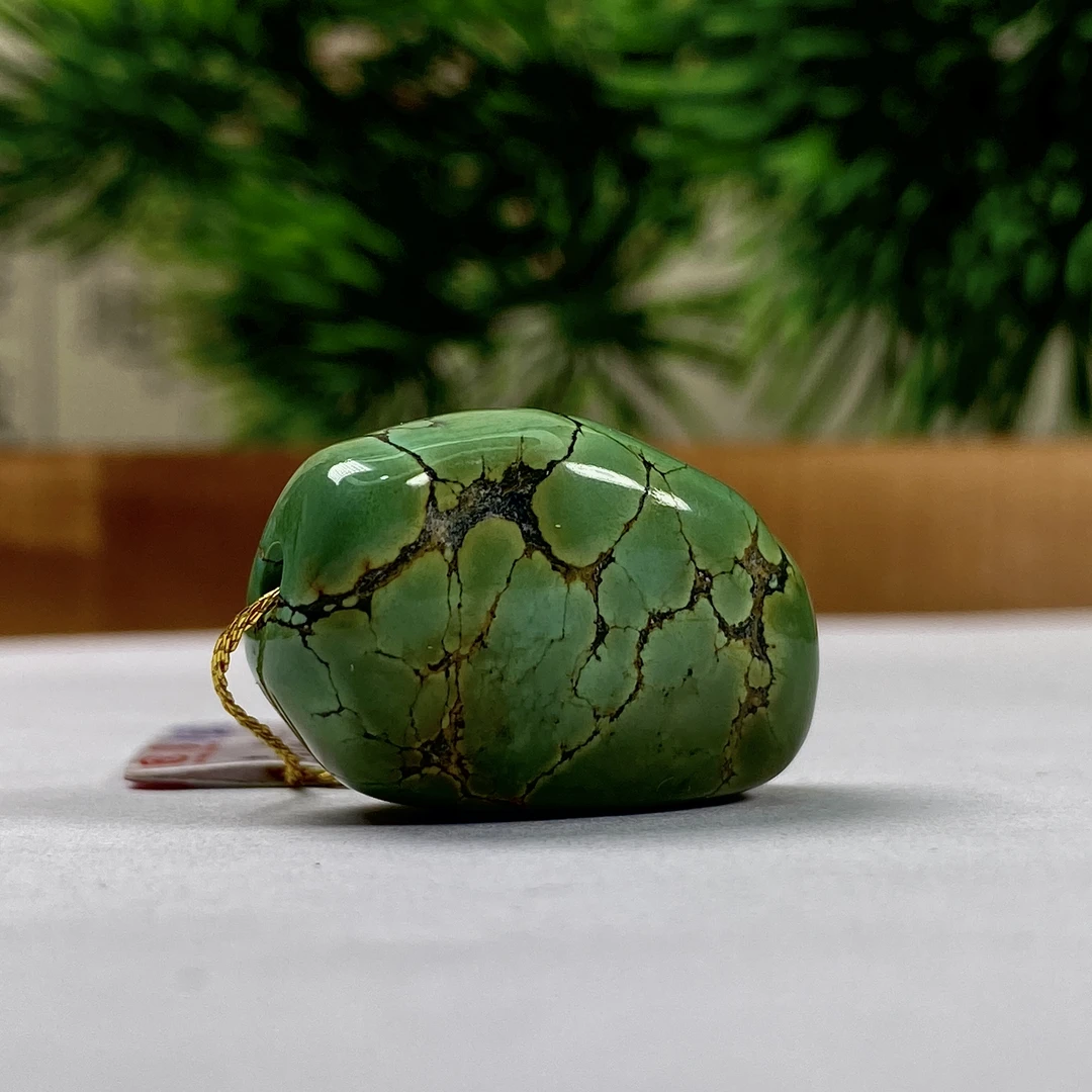 天然原矿绿松石军绿随形吊坠尺寸17.3*24.2*11.5mm重7.8克地大