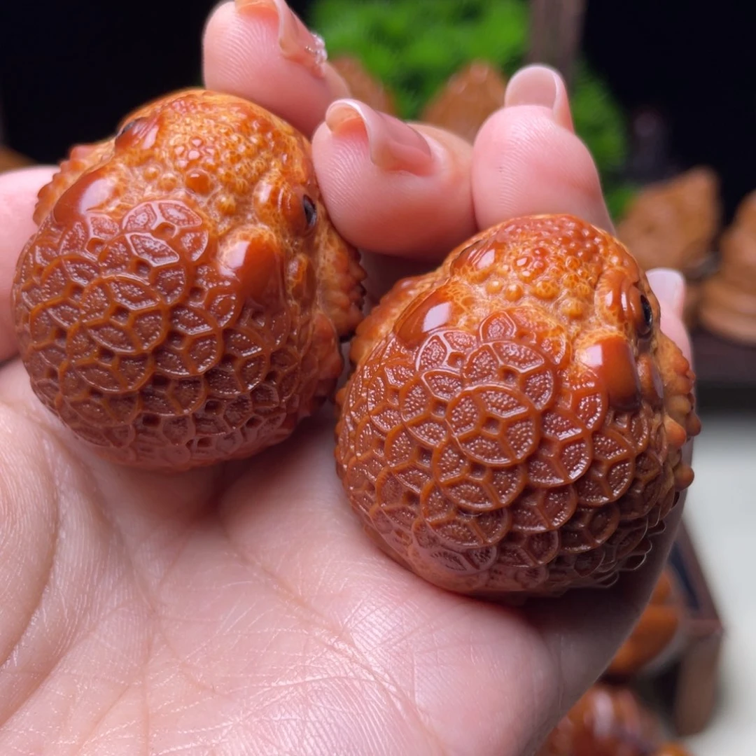 吊坠橄榄核清*?金币金蟾手球3.67