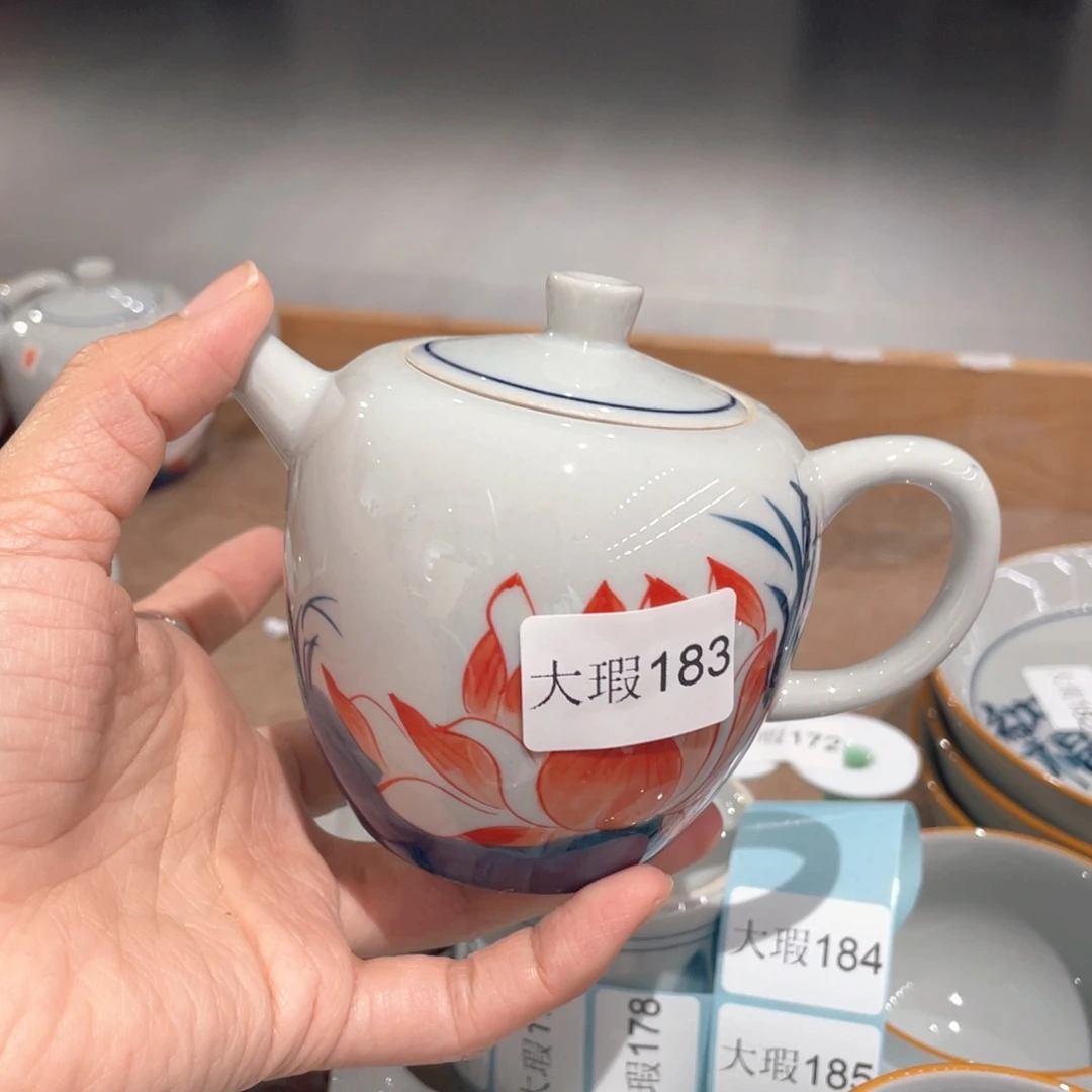 釉下手绘茶具微瑕