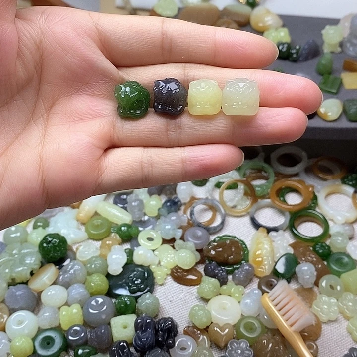 未镶嵌和田玉挂件醒狮98一个多样性发其一