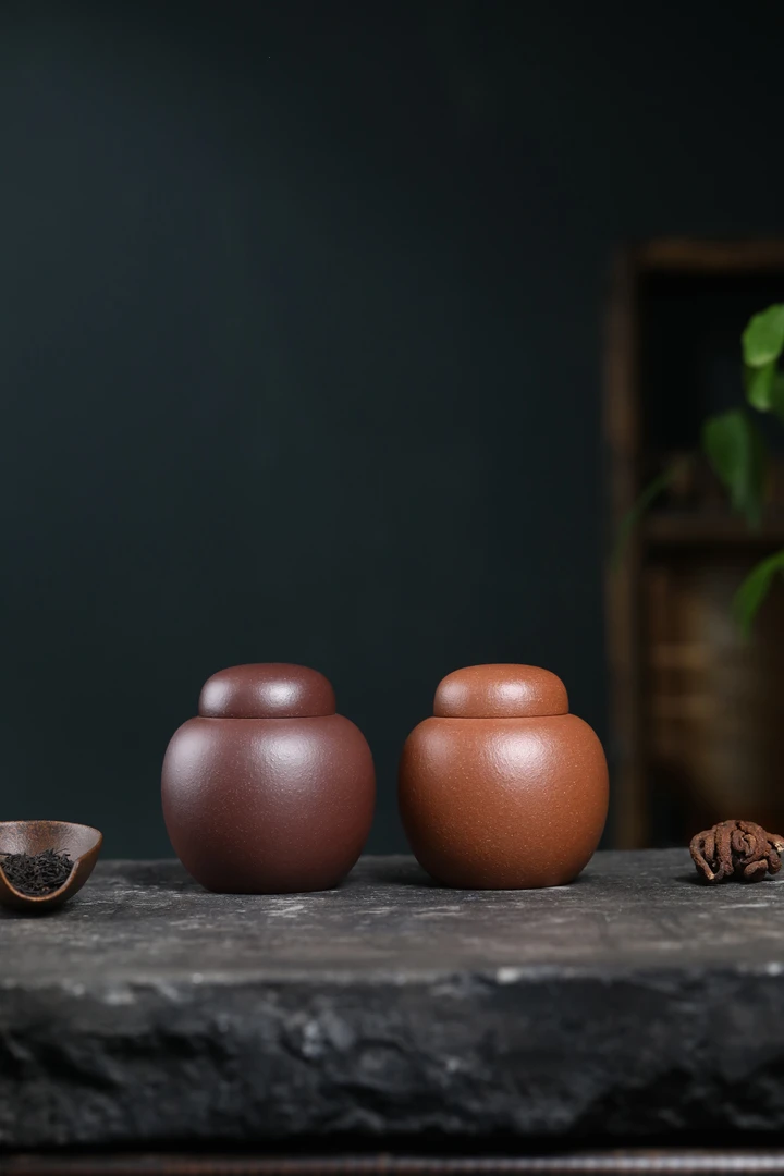 宜兴紫砂小号紫砂醒茶罐纯色素面迷你茶叶罐精品茶叶储存罐中式