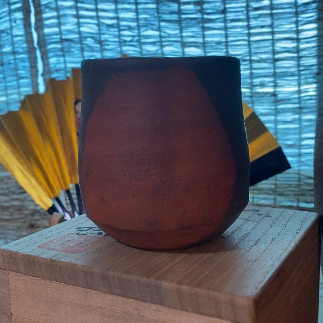 瓷片小山一草主人杯