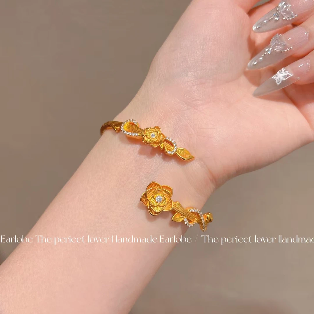 铜合金手镯  精美缠绕玫瑰花轻奢小众时尚高级百搭手镯0066