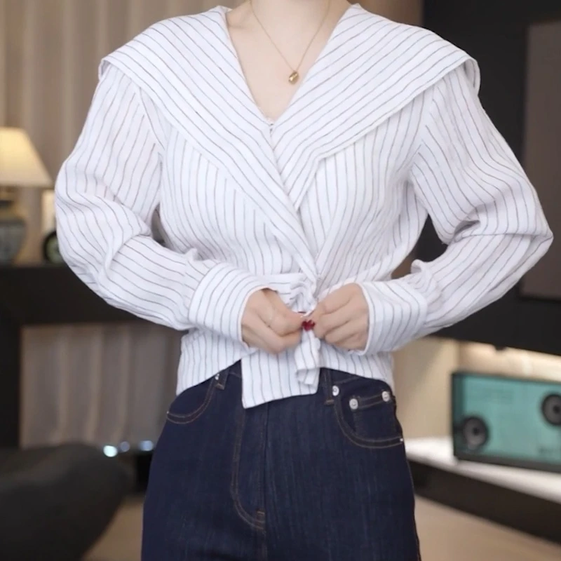 白色2025春季新款时尚气质海军领设计感竖条纹长袖衬衫女别致上衣