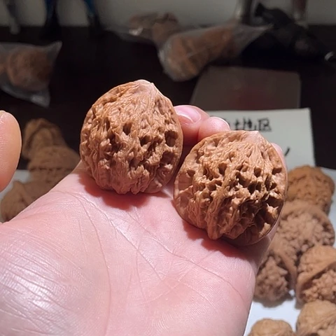 文玩核桃把件虎头