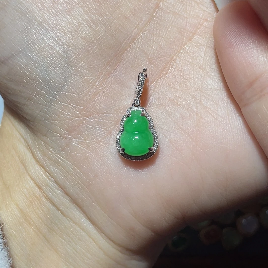 吊坠(不含链)18K金镶嵌翡翠