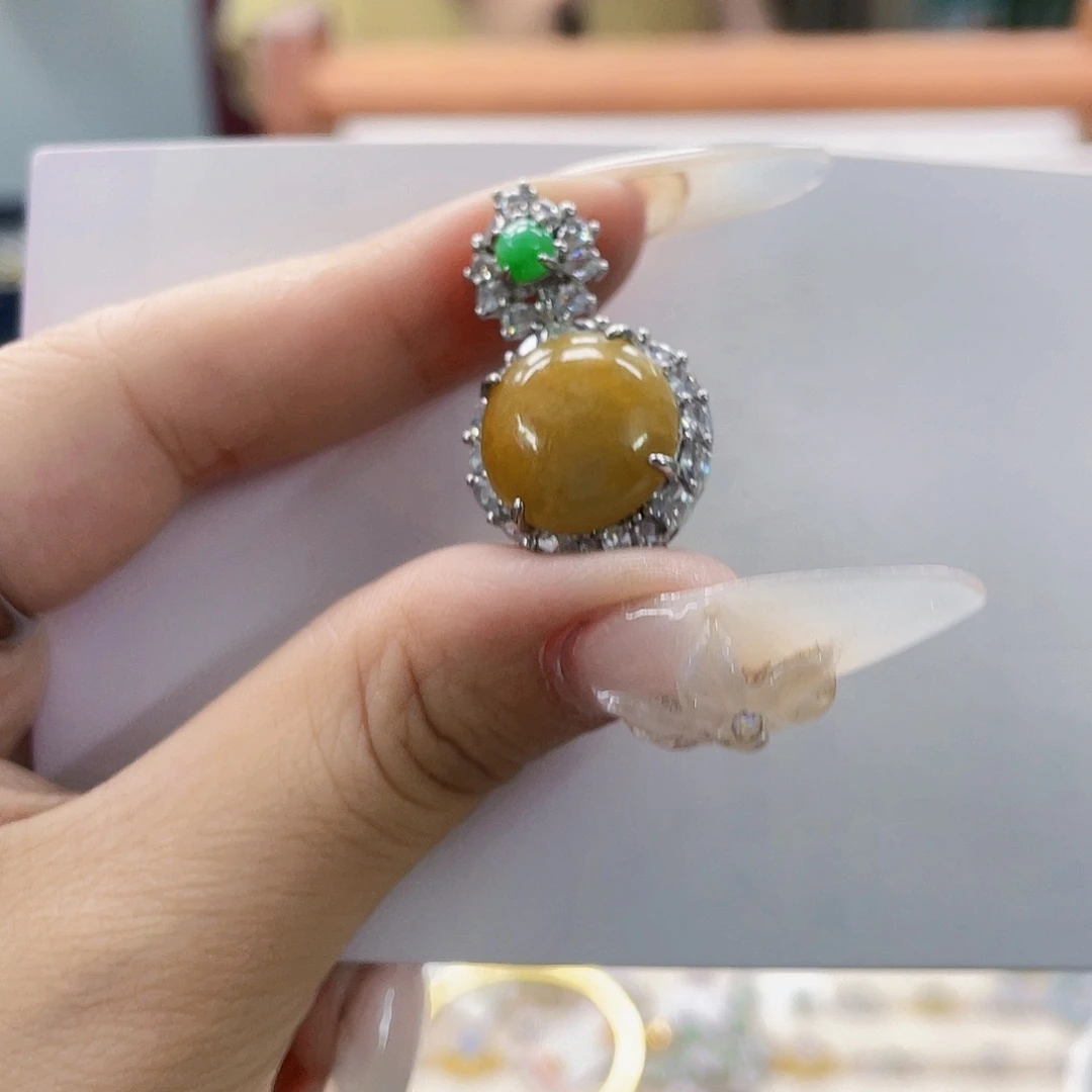 翡翠未镶嵌颈饰天然翡翠Ａ货