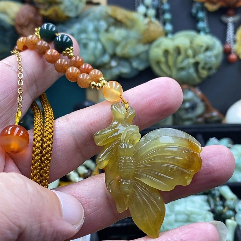【闪购商品】未镶嵌蛇纹石玉吊坠