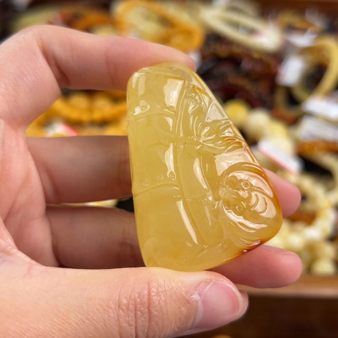 未镶嵌琥珀珠宝奇石