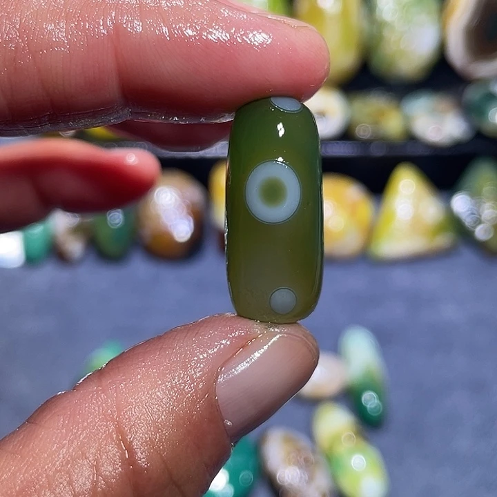 玛瑙/玉髓未镶嵌珠宝奇石