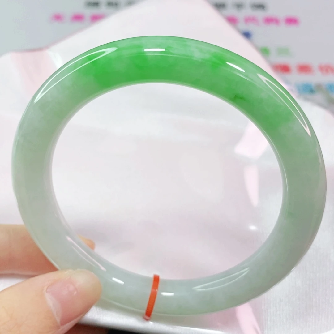 翡翠手镯未镶嵌58圆条完美新货
