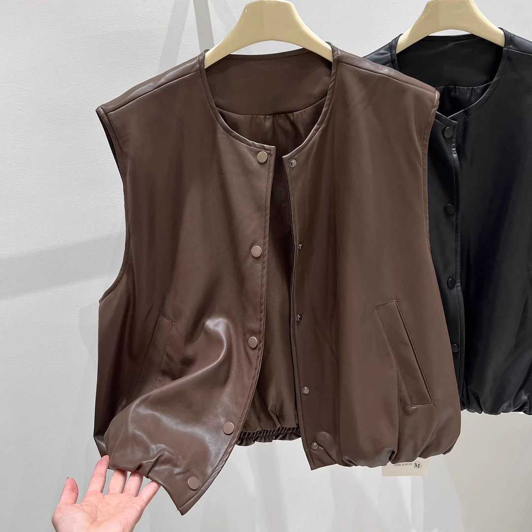 复古圆领棕色无袖PU皮衣马甲女2025早春新款简约短款叠穿宽松外套