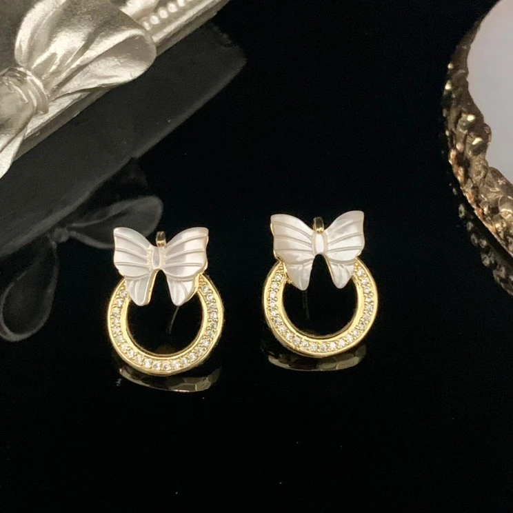 铜合金贝壳耳饰 小众设计感甜美风天然贝壳蝴蝶结耳钉9534
