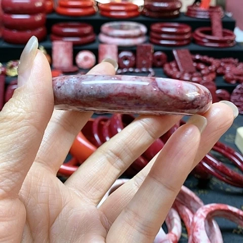 天然辰砂原石手镯