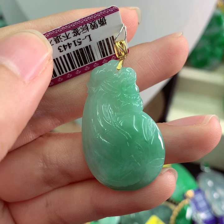 吊坠(不含链)18K金镶嵌翡翠