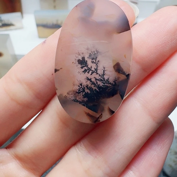 玛瑙/玉髓未镶嵌珠宝奇石