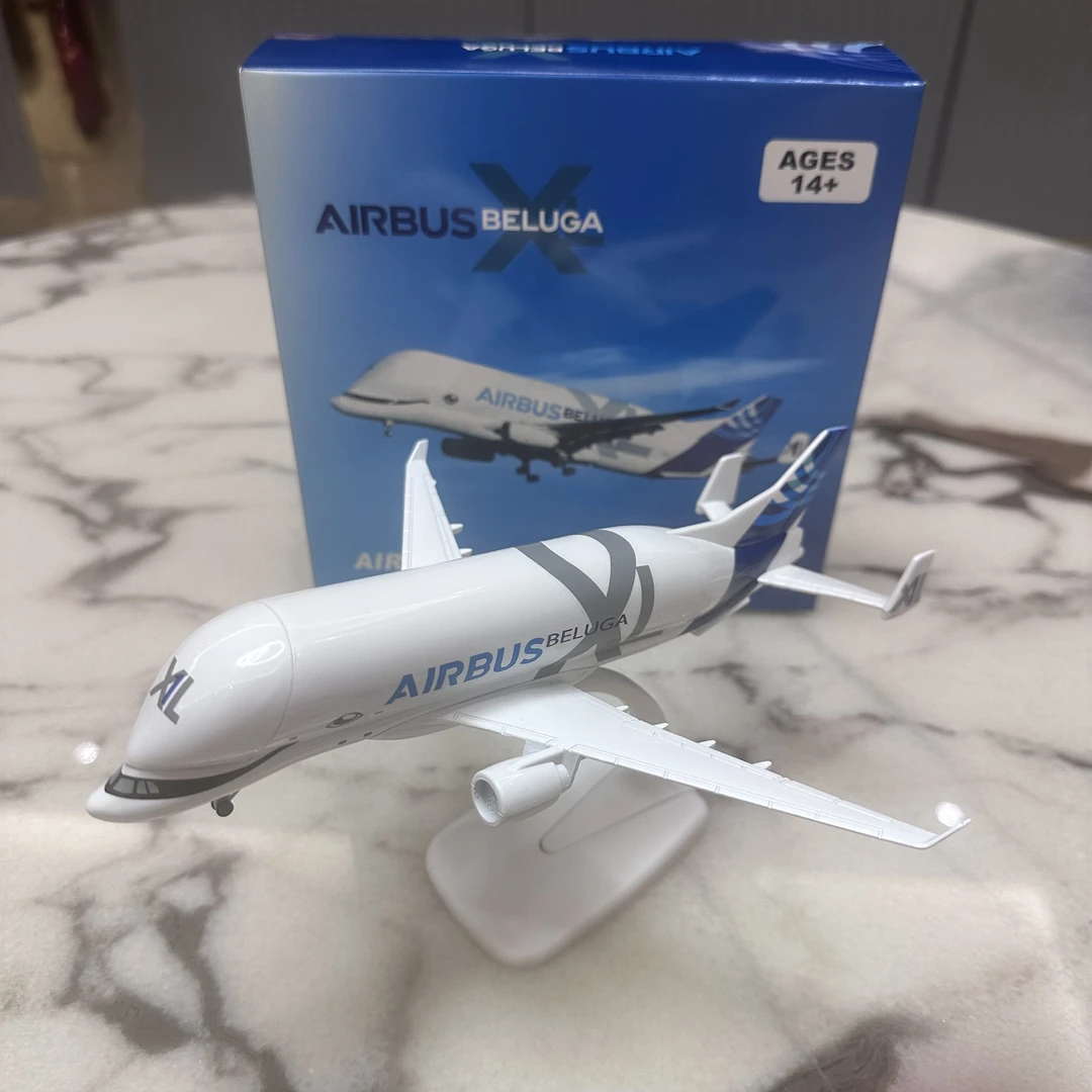 1/400空客原厂A300-700L“大白鲸”运输机合金成品模型