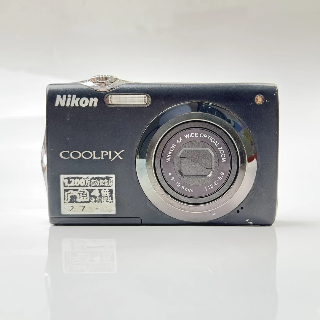 9新 Nikon/尼康 s3000黑色1200万像素4倍变焦ccd数码相机
