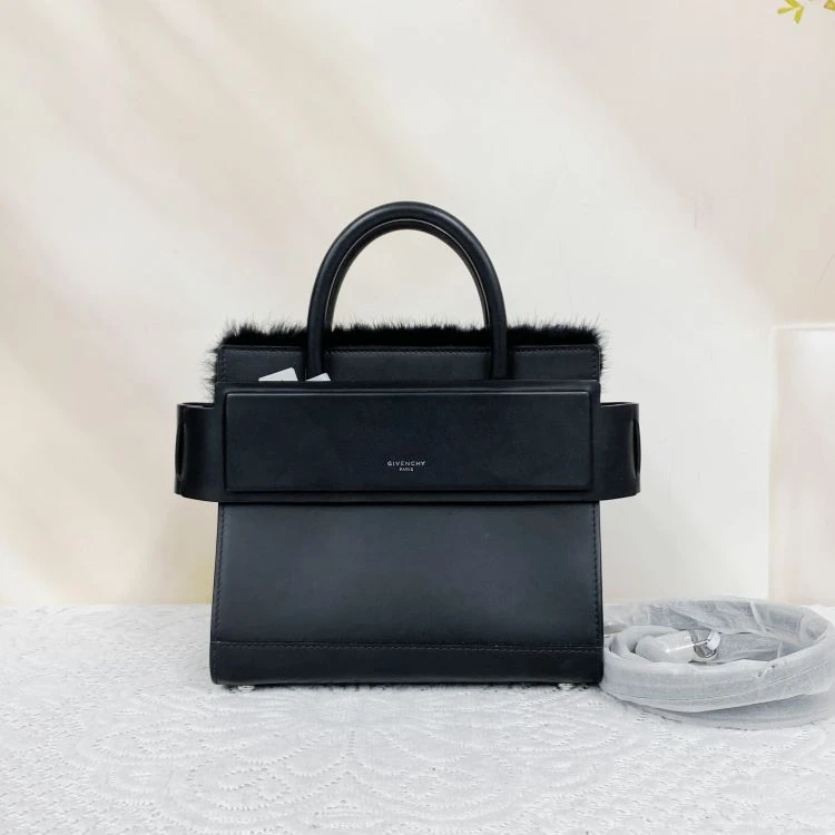 95新/纪梵希/C18371524547/[PY1120B0020]