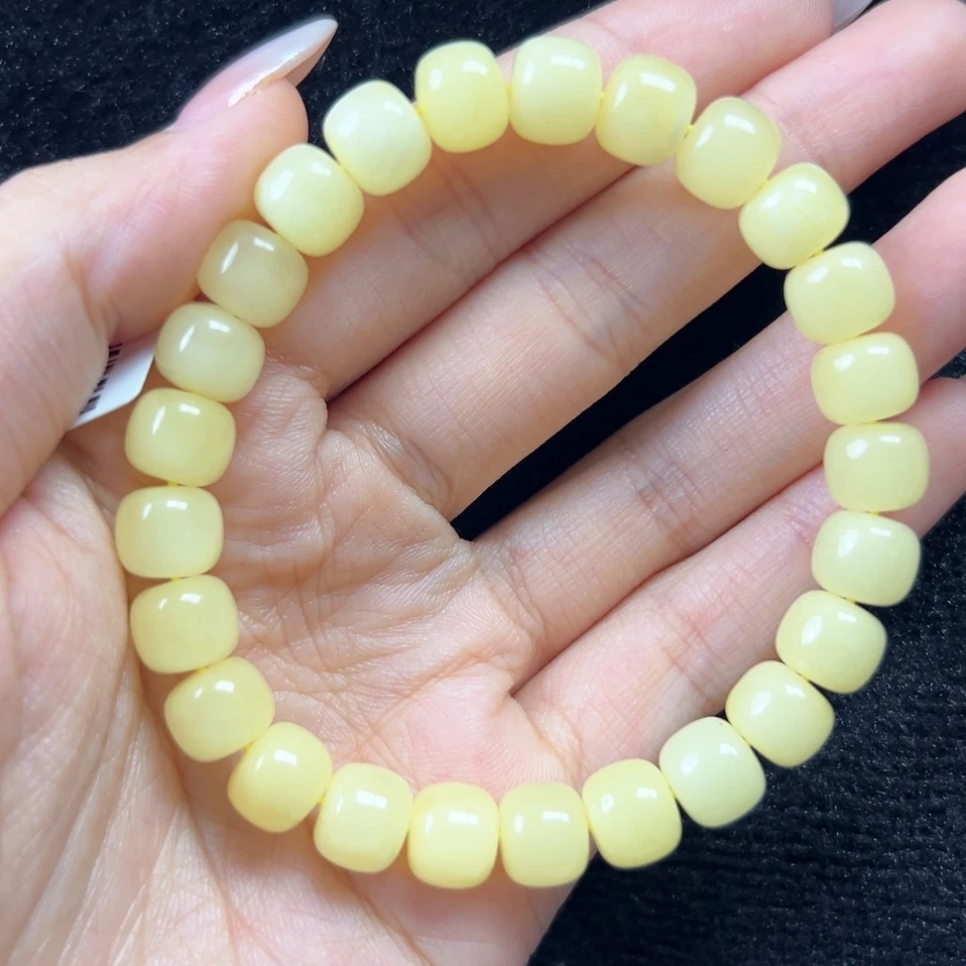 未镶嵌琥珀珠宝奇石