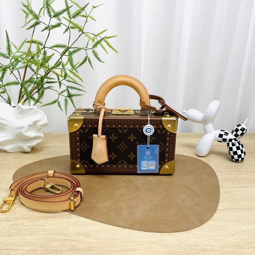 99新 LV LV 手提单肩斜挎包硬箱 63913