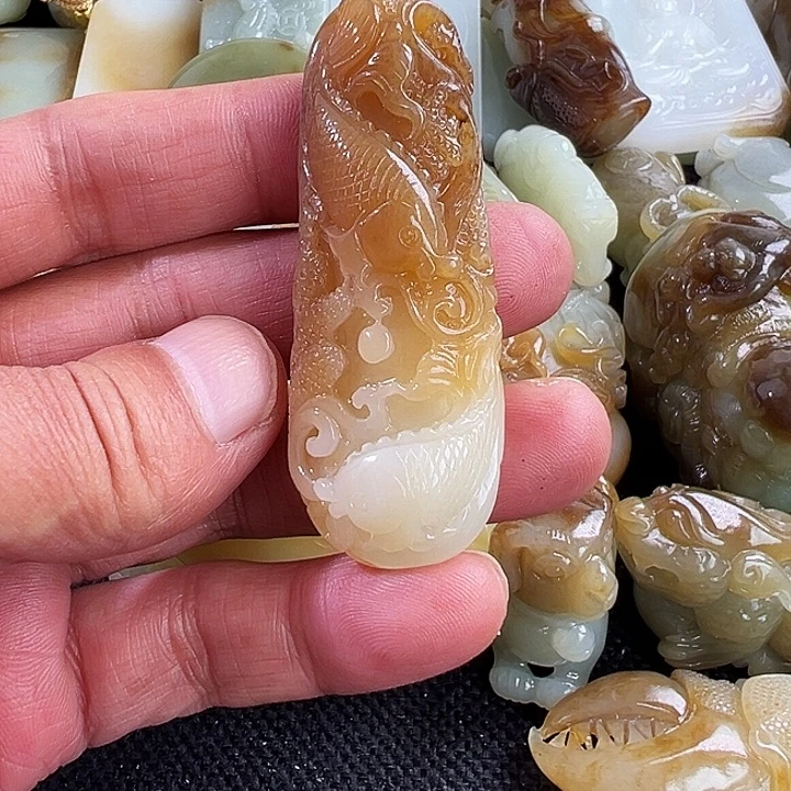 和田玉未镶嵌吊坠(不含链)