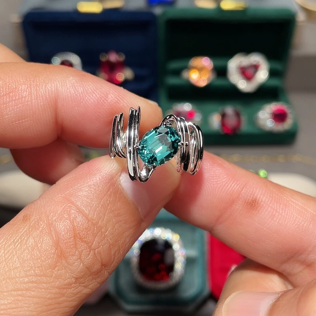 碧玺戒指18K金镶嵌2.32ct