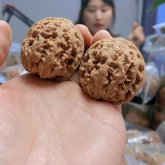 【闪购商品】把件文玩核桃40红锦鲤