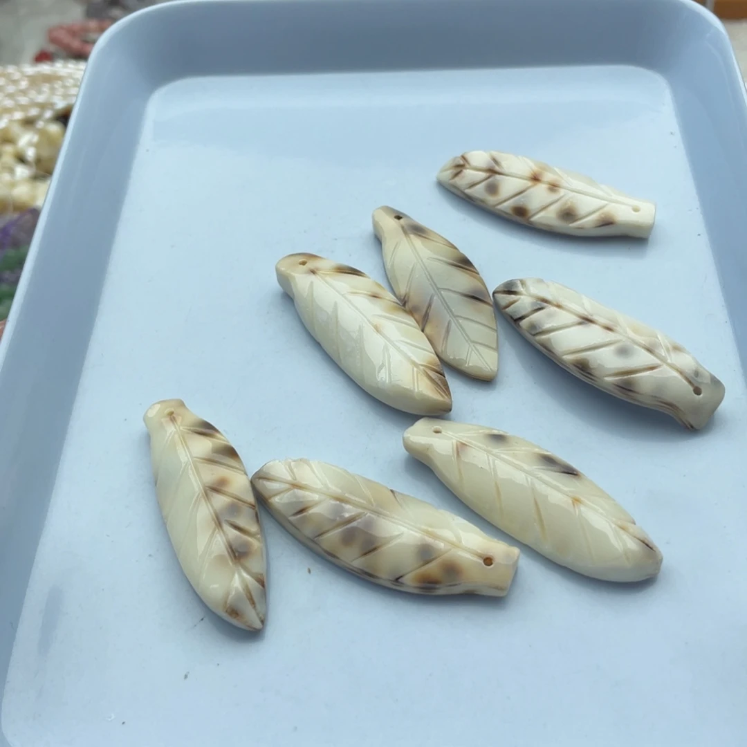 未镶嵌玛瑙/玉髓珠宝半成品四个装虎斑贝吊坠