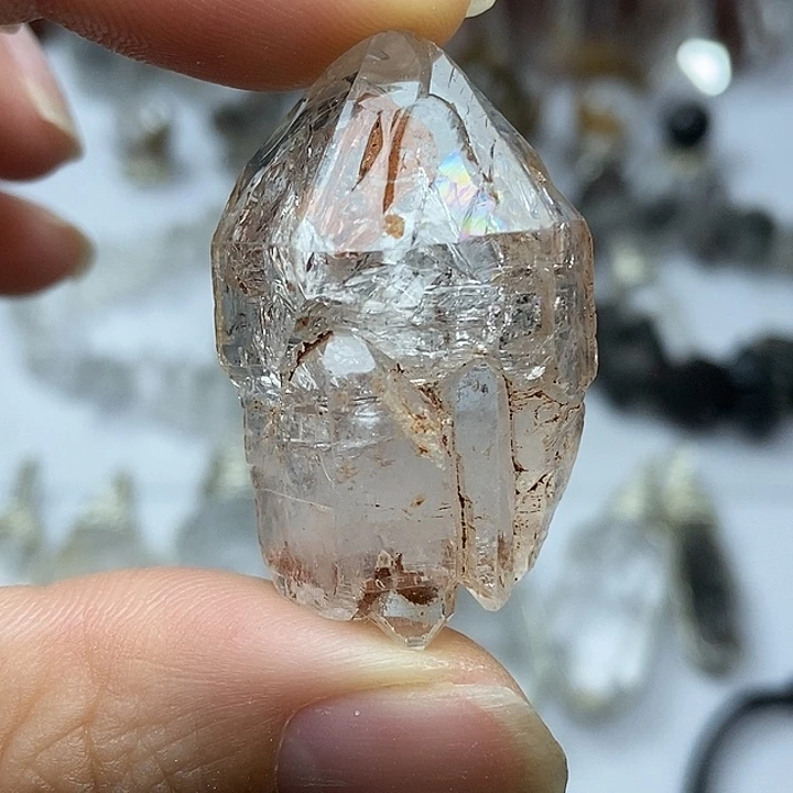 未镶嵌颈饰水晶彩虹冰雪骸骨