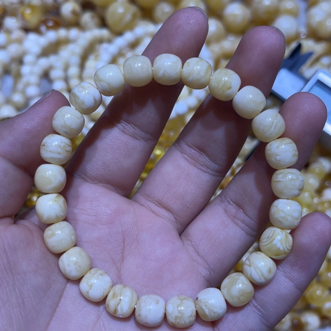 未镶嵌琥珀珠宝奇石8.5m（微瑕）