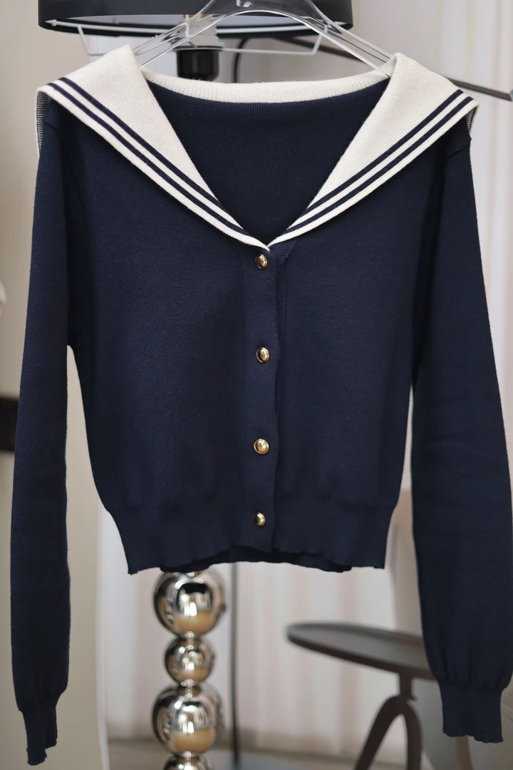 女学院风海军领针织秋季厚款针织衫衬衫打底短款时尚