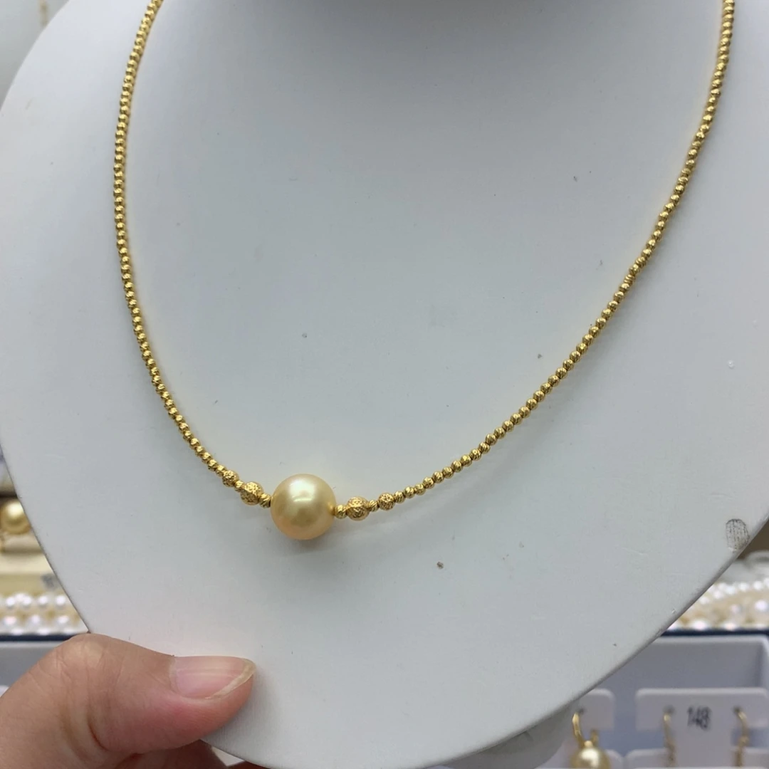 18K金镶嵌海水珍珠项链