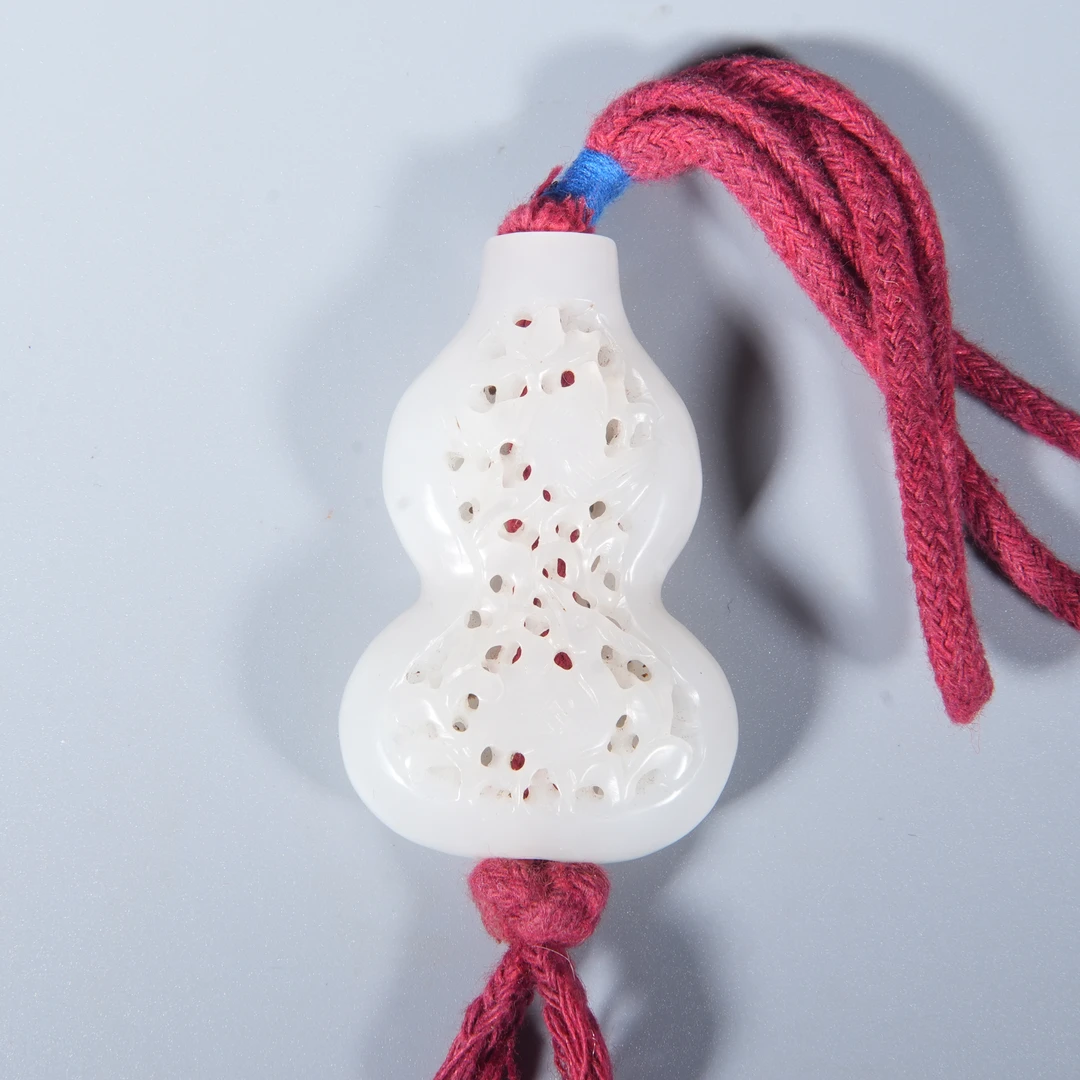 Tgz21 清代 和田白玉镂空葫芦香囊