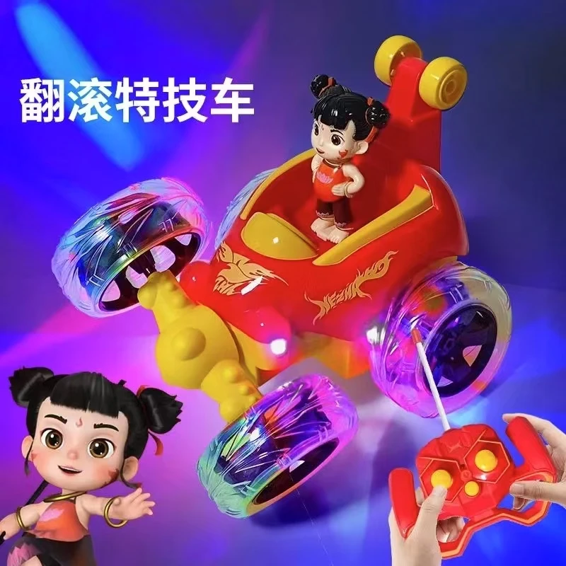新款哪吒360度翻滚旋转特技灯光音乐电动遥控车男孩玩具礼物