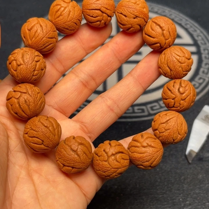 桃核手串龙纹桃核1