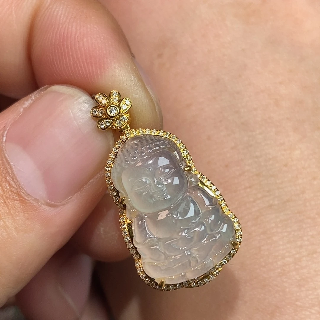 翡翠颈饰18K金镶嵌宝宝佛