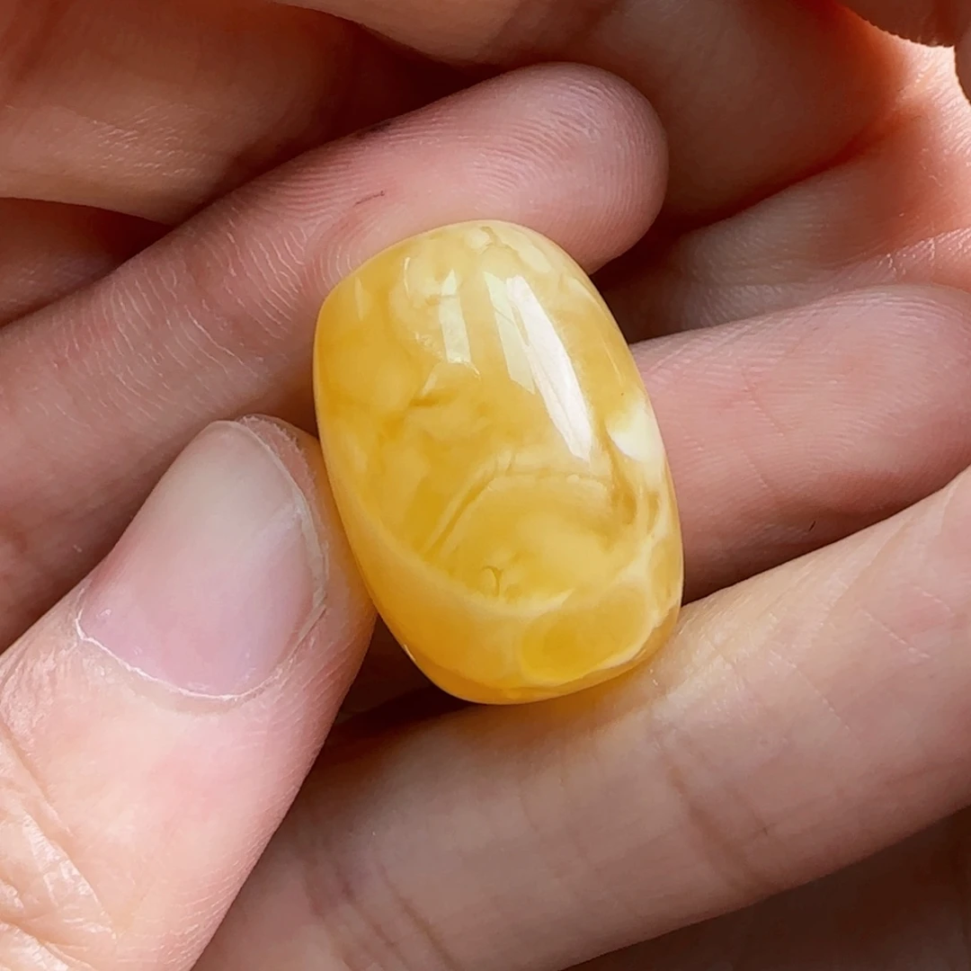 蜜蜡未镶嵌珠宝奇石